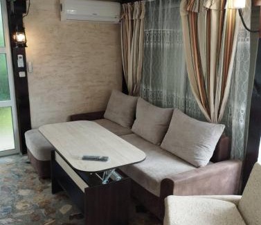 Sapareva Banya Apartment | Семейна къща Лазарови