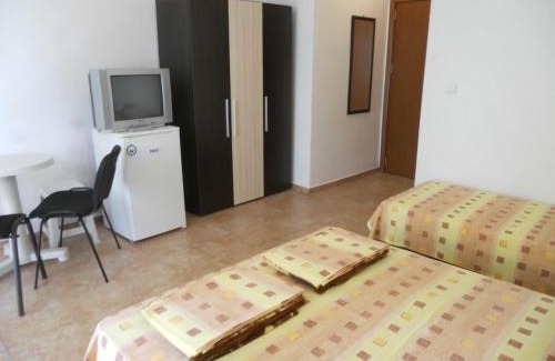 Akhtopol House | Стаи под наем "Таня"- безплатен паркинг на 100 метра