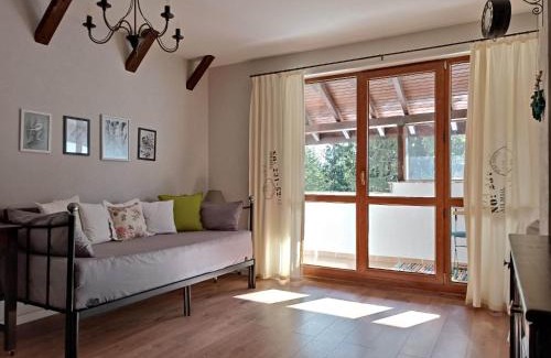Smolyan Apartment | Студио "Птича Песен" - Studio "Birdsong", Смолянски езера
