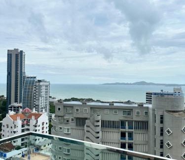 Pratumnak Hill Apartment | Студия в The Cliff Residence Condo