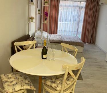 Yurta Apartment | Студія в комплексі Морський Фар
