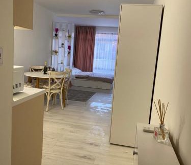 Yurta Apartment | Студія в комплексі Морський Фар