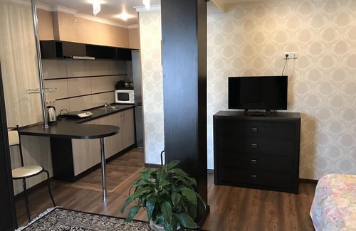 Truskavets House | Уютная вилла в центре Трускавца, номера с кухнями.