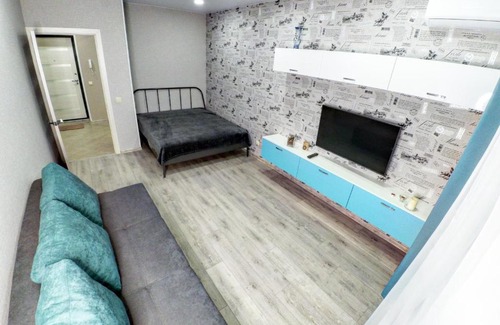 Sovetsky City District Apartment | Уютные апартаменты у метро Родина 24в