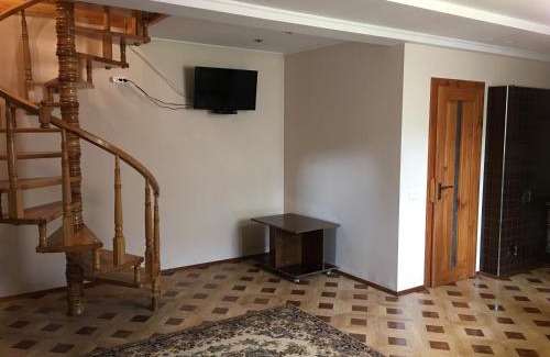 Verkhovyna House | Хатина в Карпатах