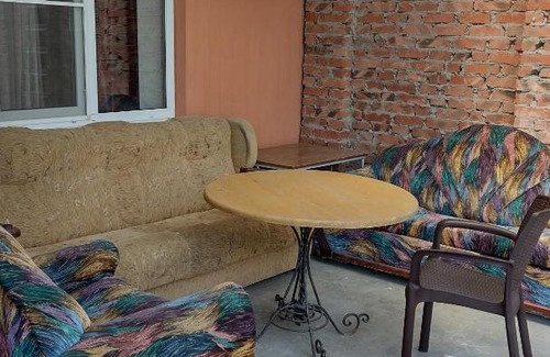 Taganrog House | ЦЕНТР, 5 МИНУТ ДО МОРЯ