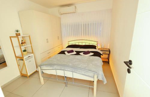 Ashkelon Apartment | הטרקלין של שלמה. דירה יפה וחדשה 5 דקות נסיעה מהים