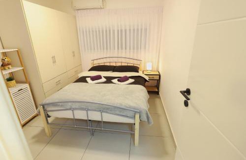 Ashkelon Apartment | הטרקלין של שלמה. דירה יפה וחדשה 5 דקות נסיעה מהים