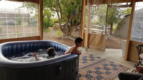 Nevatim Other | חאן בכפר במשק בלה מאיה - האוהל