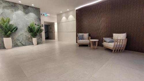 Nahariya Apartment | חלון לים - דירת נופש באכזיב