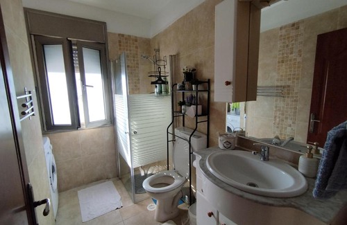 Nahariya Apartment | קרוב לים - קומה 2 ההגנה 14 על 3 - נהריה