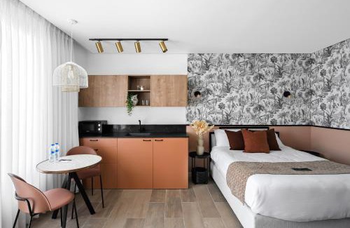 Neve Zohar Apartment | ריזורט האחוזה - וילה עם בריכה פרטית וסוויטות עם בריכה משותפת מול נוף ים המלח