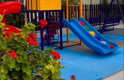 Sayq Ski Chalet | استراحة رافلز
