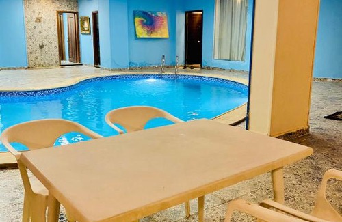 Ash-Shruq Apartment | استراحة شقه فندقيه مع البيسين للايجار اليومي