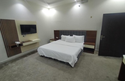 Al Aziziyah Apartment | برج الاصيل العزيزية