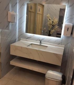 Al Jubail Hotel | بناية خليفة للشقق المخدومة