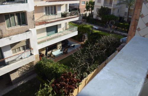 Al-Muntazah Ski Chalet | شالية ارضى في المعمورة الشأطي