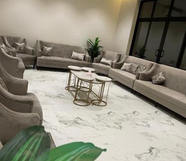 Buraydah Ski Chalet | شالية بمسبح وغرفة نوم سانسا