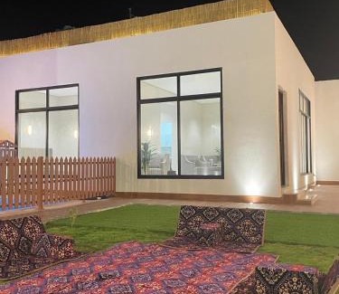 Buraydah Ski Chalet | شالية بمسبح وغرفة نوم سانسا