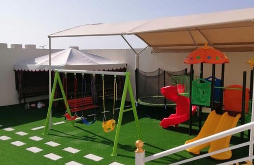 Ash Sharqiyah South Governorate Ski Chalet | شاليه الرويس