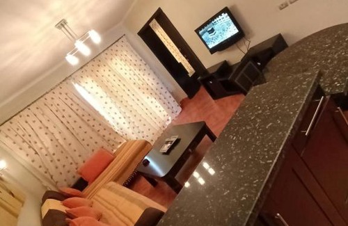 Shurtah al-Dakhlah Ski Chalet | شالية بورتو مارينا 3 b الساحل الشمالي