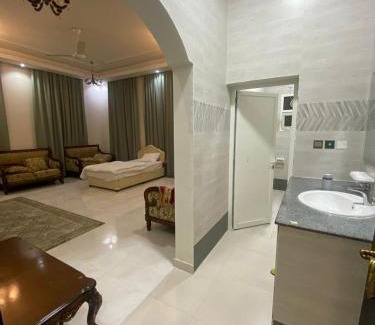 Salalah Apartment | شقة الانوار