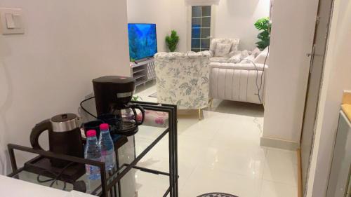 Riyadh Apartment | شقة بالكامل حي المعذر 1
