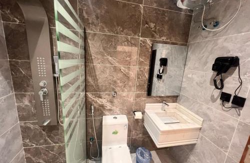 Mizail Apartment | شقة بتصميم انيق ودخول ذاتي ج