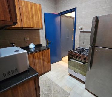 Al Duqqi Apartment | شقة بوسط المدينة الدقي