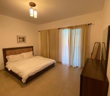 Aqaba Apartment | شقة مطلة على بركة سباحه