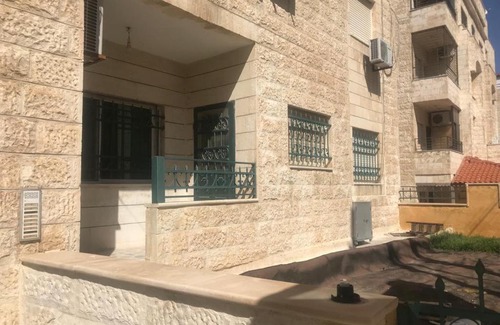 Al Jubeiha Apartment | شقة مميزه قرب البوابة الشمالية مفروشة بالكامل