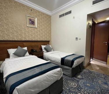 Al Aziziyah Hotel | فندق إي دبليو جي العزيزية توصيل مجاني للحرم