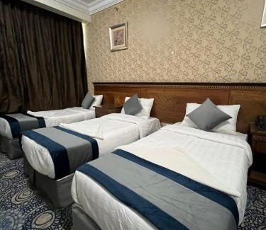 Al Aziziyah Hotel | فندق إي دبليو جي العزيزية توصيل مجاني للحرم
