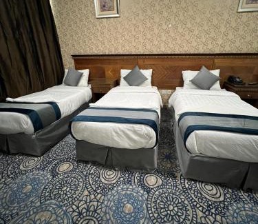 Al Aziziyah Hotel | فندق إي دبليو جي العزيزية توصيل مجاني للحرم