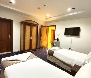 Mecca Hotel | فندق ثمره اليقين