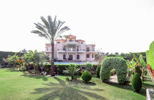 Al-'Amriyah Villa | فيلا يوسف - الإسكندريه - كنج مريوط.