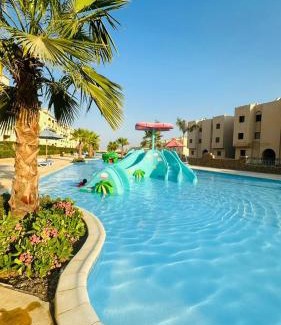 Ain Sokhna Resort | لاسرينا بألم بيتش العين السخنة