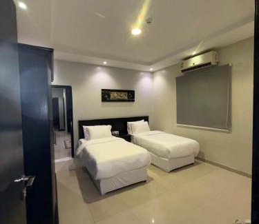 Al Aziziyah Apartment | منازل دانا للشقق المخدومة