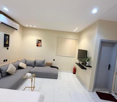 Al Khobar Apartment | هابي رومز 2