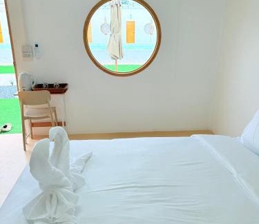 Phichit House | ชุ่มฉ่ำ พูลวิลล่า พิจิตร