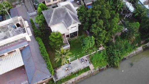 Ayutthaya House | บ้านชมจันทร์
