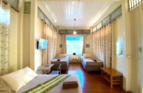 Ayutthaya House | บ้านชมจันทร์