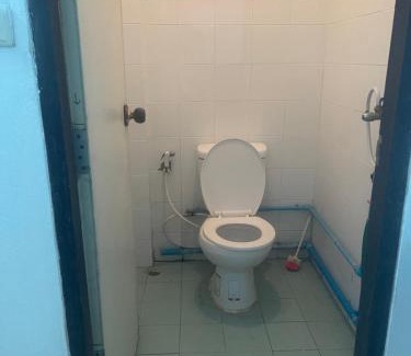 Wat Ket Apartment | บ้านพักทองสุข