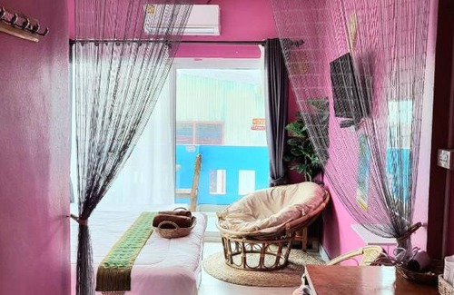 Koh Lan Hotel | บ้านเนวี่ เกาะล้าน