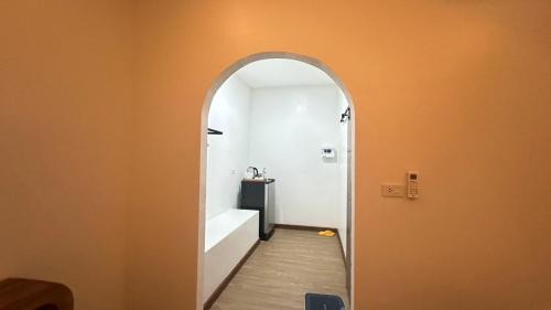 That Phanom House | บ้านโอบอ้อม