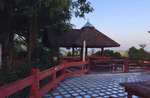 Pong Ta Long Cabin | ไร่เทียนอุดม โฮมสเตย์ เขาใหญ่