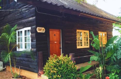 Pong Ta Long Cabin | ไร่เทียนอุดม โฮมสเตย์ เขาใหญ่