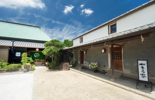 Sakaide House | がもう家 明治時代の蔵に泊まれる一棟貸し宿 Ancient renovated house in the Japanese Countryside with a kindly hospitality