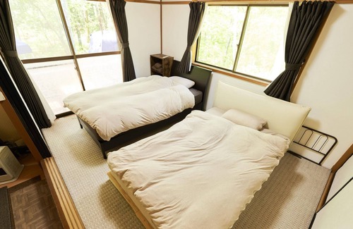 Tsumagoi Cottage | バーベキュー、焚火、野外サウナ、ドラム缶風呂を楽しめるアウトドア貸切別荘