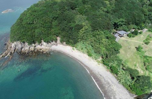 Otsuki House | ビーチ付きのプライベートスペースで海水浴して焚き火やバーベキューが楽しめる1日1組貸切宿